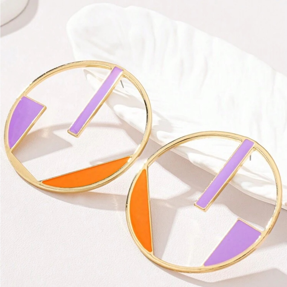 ✨NEW Hypoallergenic Gold-Tone Hoop Earrings with Purple and Red Enamel Accents - Picture 4 of 5